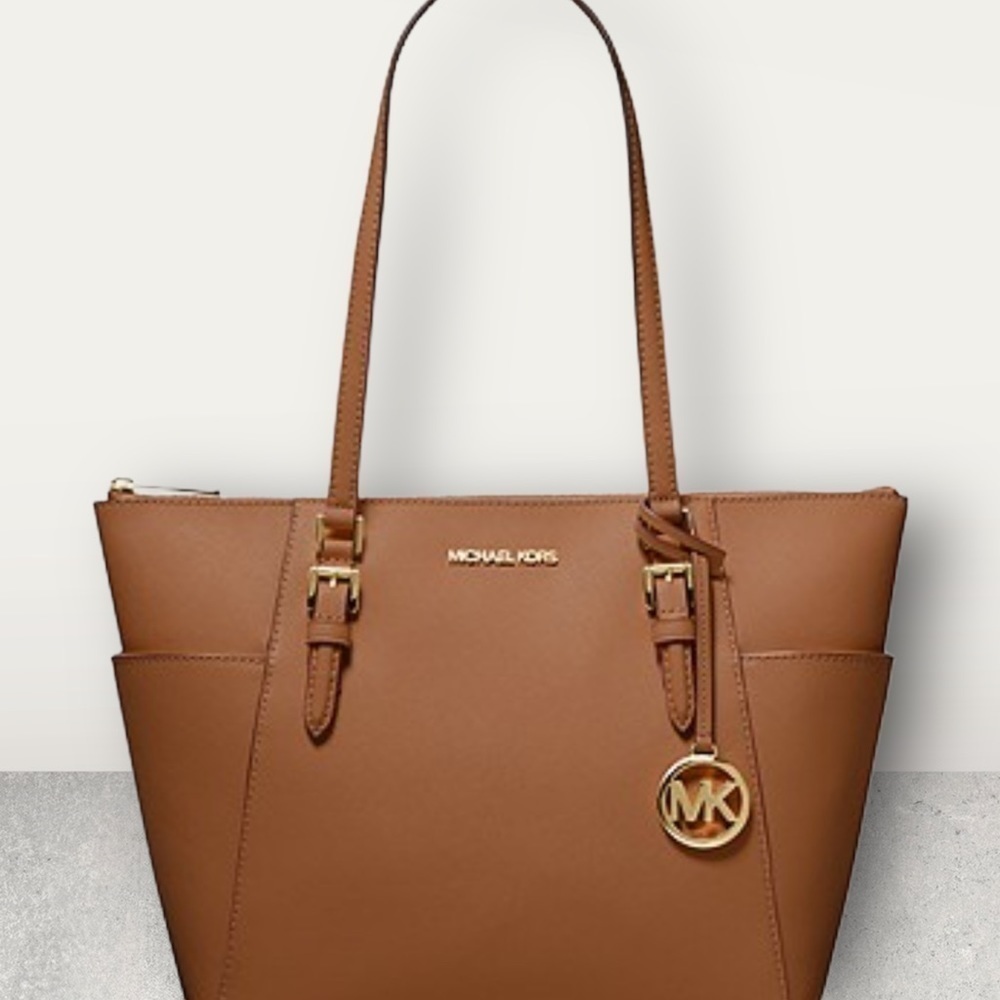 Michael Kors Charlotte bag. New with tags - Picture 2 of 8